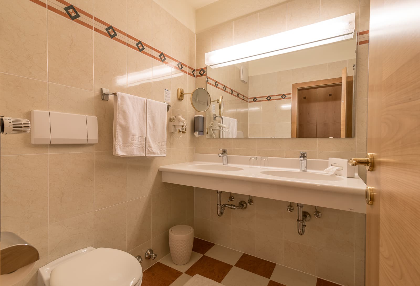 Doppelzimmer Typ B 5