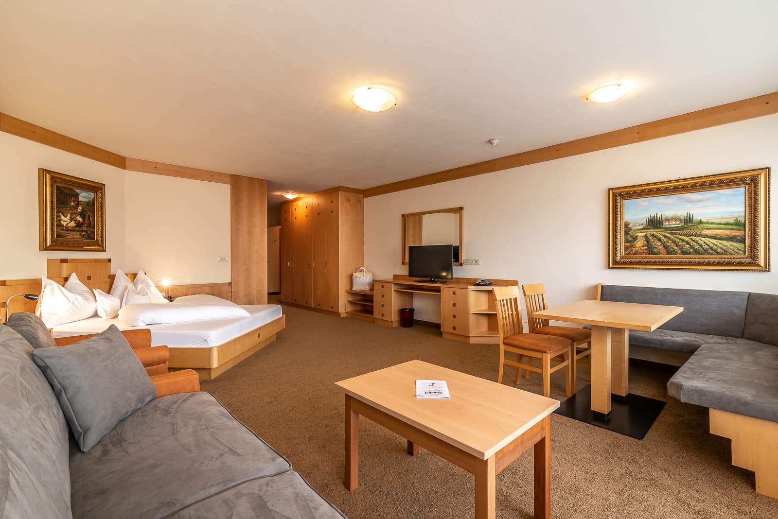 Suite 2